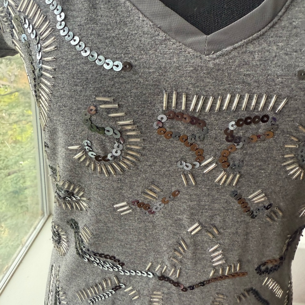 White House Black Market Charcoal Embellished Short Sleeve Tee, XS - Picture 2 of 8